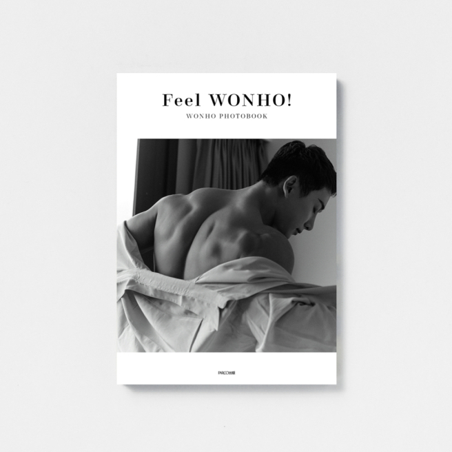 沃諾寫真集《Feel WONHO!》<br/>
WONHO PHOTOBOOK